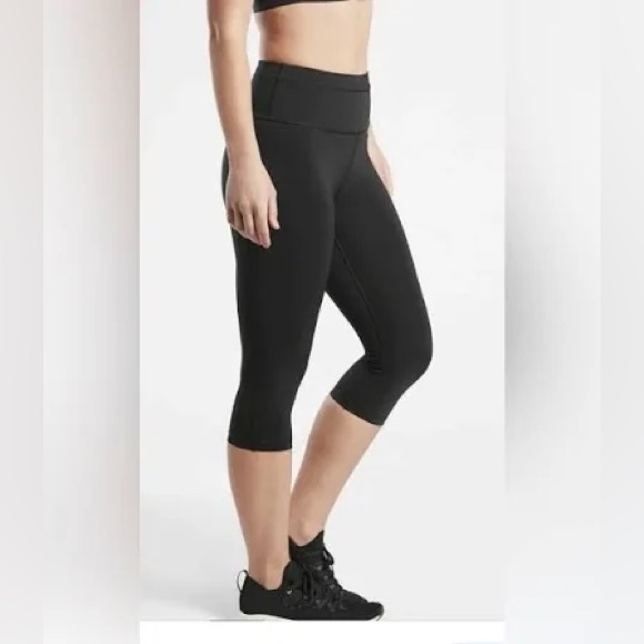Athleta Accelerate Crop Black S - Picture 1 of 2
